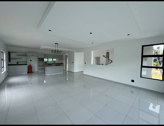 3 BEDROOM HOUSE FOR SALE IN LA MERCY